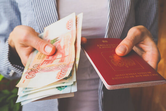 Россиян предупредили о самых популярных схемах обмана при оформлении виз США — как не попасть